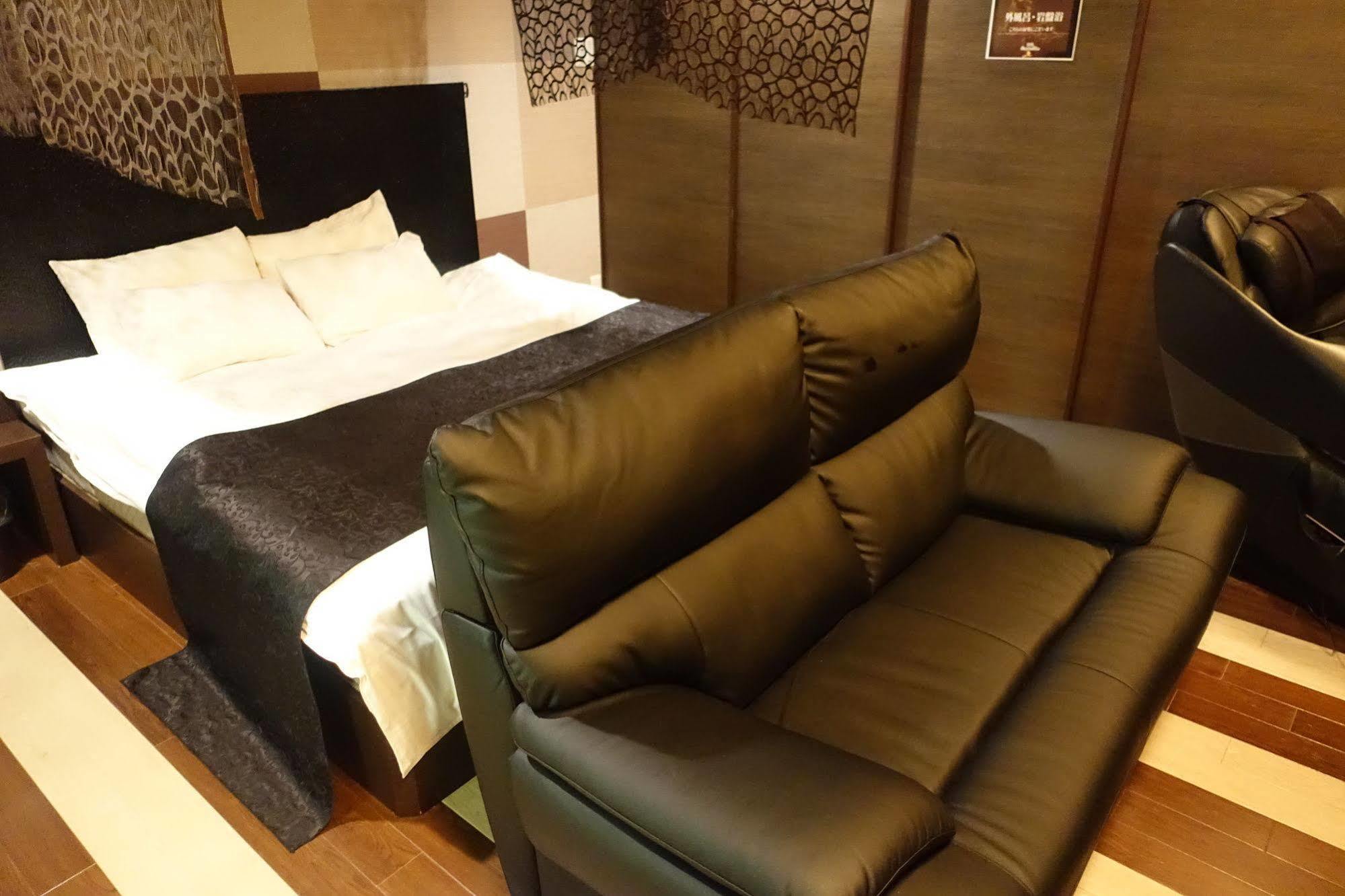 הימאג'י ホテル ポルト 男塾ホテルグループ (Adults Only) מראה חיצוני תמונה